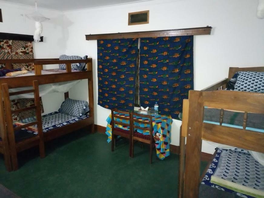 Kilimanjaro Mad Monkey'S Hotel Moshi Buitenkant foto